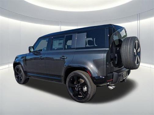 2026 Land Rover Defender X-Dynamic SE