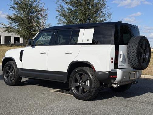 2024 Land Rover Defender 110 P500 SE