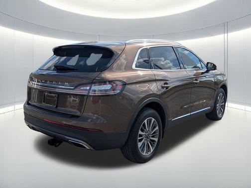 2022 Lincoln Nautilus Standard