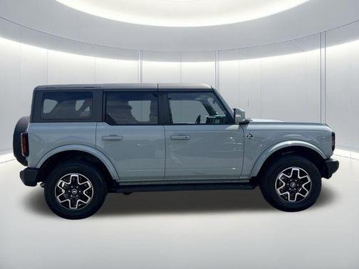 Cactus Gray 2023 Ford Bronco Outer Banks
