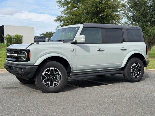 Cactus Gray 2023 Ford Bronco Outer Banks