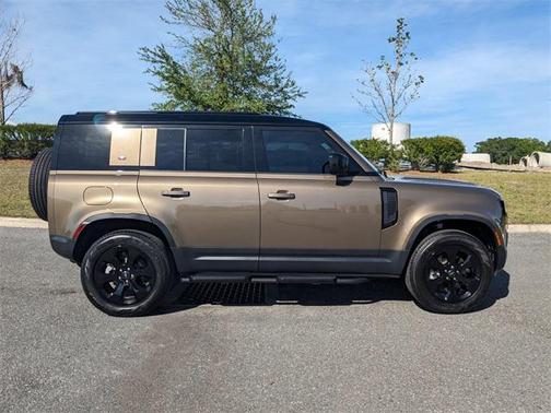 2024 Land Rover Defender 110 P300