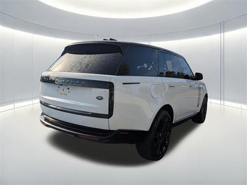 2023 Land Rover Range Rover P400 SE