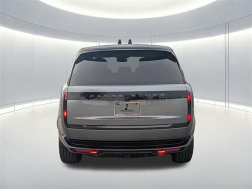 2024 Land Rover Range Rover P530 SE