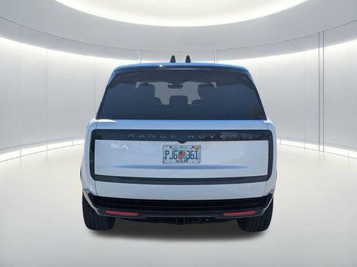 2025 Land Rover Range Rover P400 SE 7 Seat