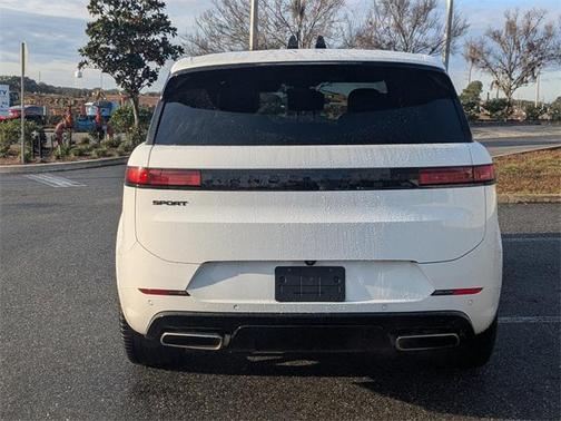 2024 Land Rover Range Rover Sport SE