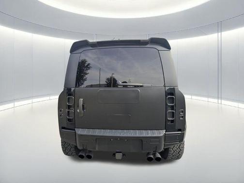 Santorini Black Metallic 2020 Land Rover Defender 110 SE
