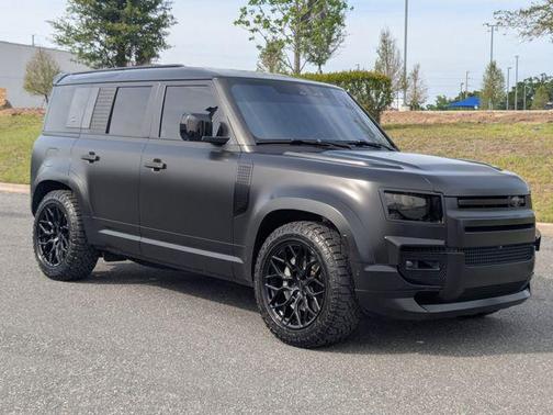 Santorini Black Metallic 2020 Land Rover Defender 110 SE