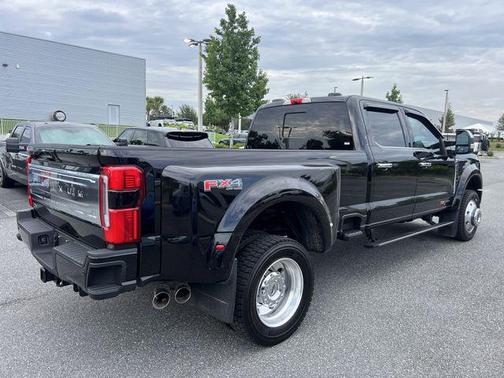 Agate Black Metallic 2024 Ford F-450 Platinum