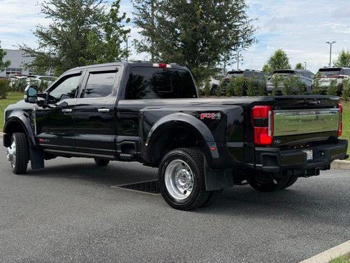 Agate Black Metallic 2024 Ford F-450 Platinum