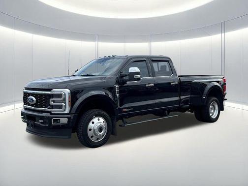 Agate Black Metallic 2024 Ford F-450 Platinum