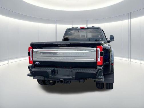 Agate Black Metallic 2024 Ford F-450 Platinum