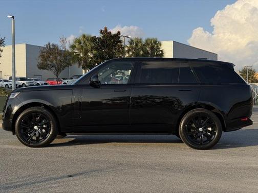 2024 Land Rover Range Rover P400 SE