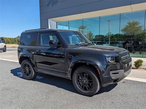 2024 Land Rover Defender 90 P400 X-Dynamic SE