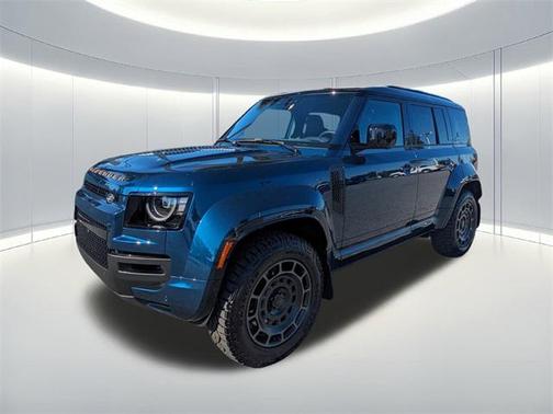 2026 Land Rover Defender 110 V8