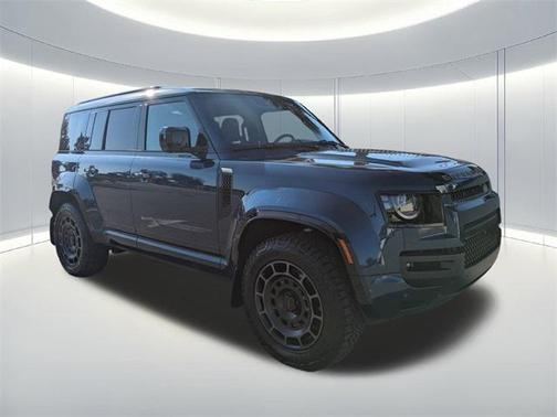 2026 Land Rover Defender 110 V8