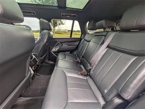 2023 Land Rover Range Rover P530 SE