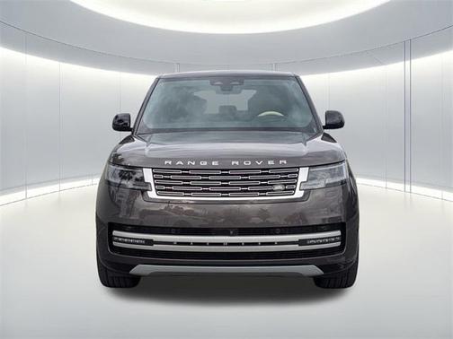 2024 Land Rover Range Rover P550e Autobiography