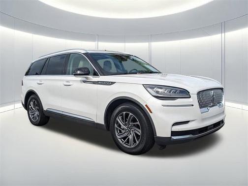 2021 Lincoln Aviator Standard