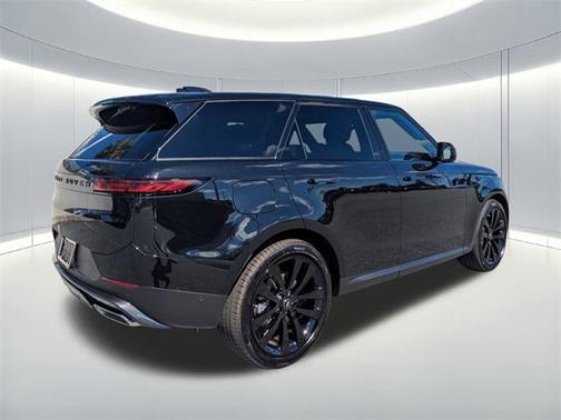 2025 Land Rover Range Rover Sport SE