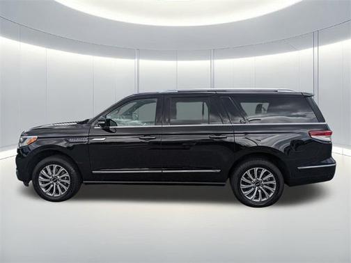 2024 Lincoln Navigator Premiere
