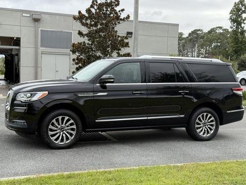 2024 Lincoln Navigator Premiere