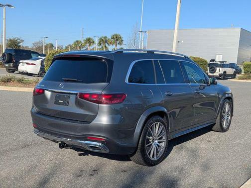 2025 Mercedes-Benz GLS 450 4MATIC