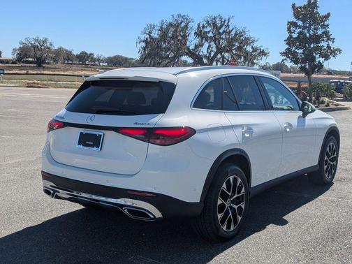 2025 Mercedes-Benz GLC 350e Base