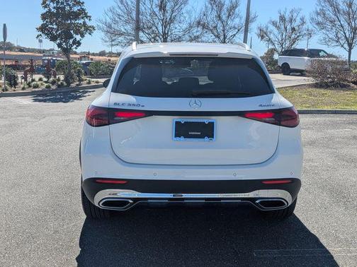 2025 Mercedes-Benz GLC 350e Base