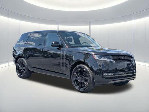 Black 2026 Land Rover Range Rover P400 SE 7 Seat