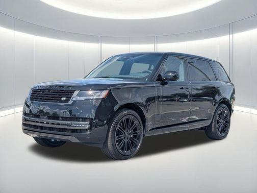 Black 2026 Land Rover Range Rover P400 SE 7 Seat