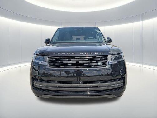 Black 2026 Land Rover Range Rover P400 SE 7 Seat