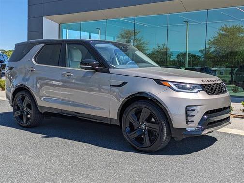 2025 Land Rover Discovery P360 Dynamic SE