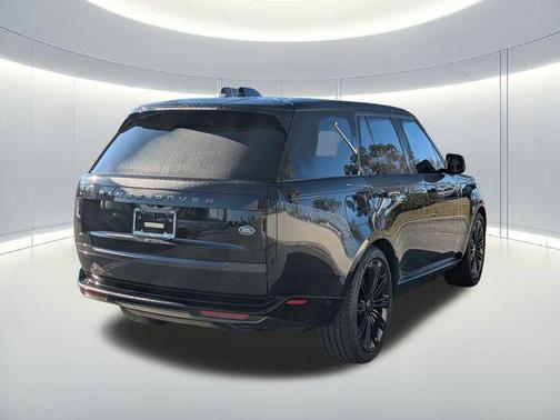 2023 Land Rover Range Rover P530 SE