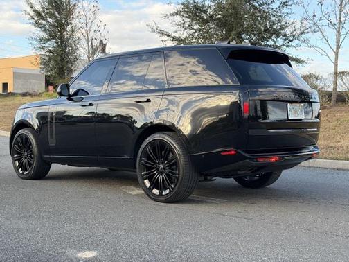 2023 Land Rover Range Rover P530 SE