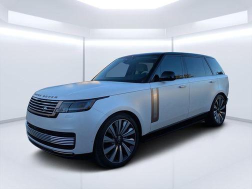 2025 Land Rover Range Rover P615 SV