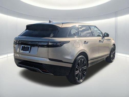 Batumi Gold Premium Metallic 2026 Land Rover Range Rover Velar P400 Dynamic SE
