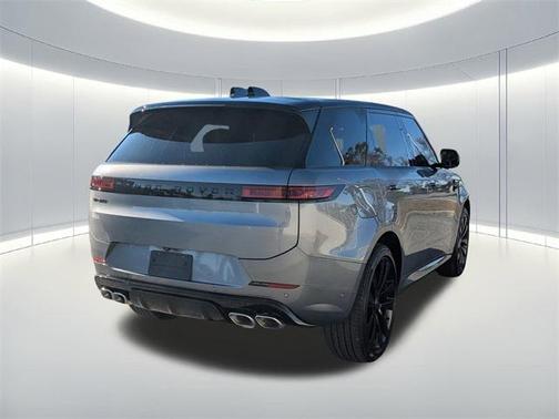2025 Land Rover Range Rover Sport SE