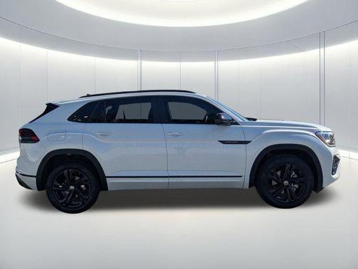 2025 Volkswagen Atlas Cross Sport 2.0T SEL