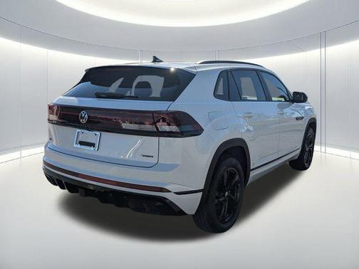 2025 Volkswagen Atlas Cross Sport 2.0T SEL