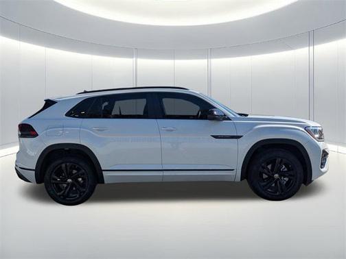 2025 Volkswagen Atlas Cross Sport 2.0T SEL