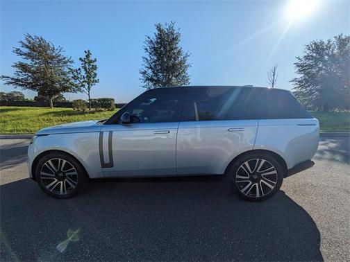 2023 Land Rover Range Rover P400 SE