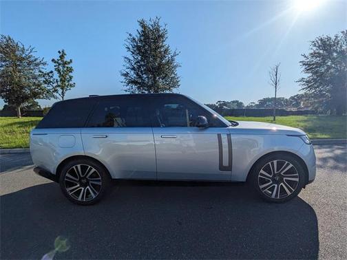2023 Land Rover Range Rover P400 SE