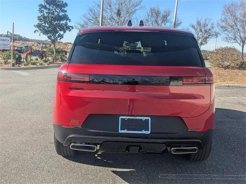 2026 Land Rover Range Rover Sport SE