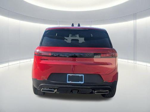 2026 Land Rover Range Rover Sport SE