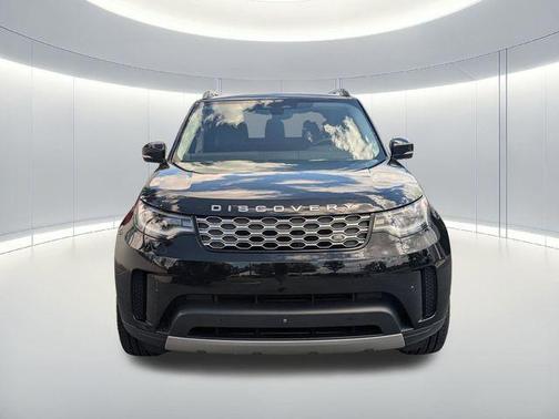 2024 Land Rover Discovery P300 S