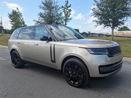 2025 Land Rover Range Rover P530 SE 7 Seat