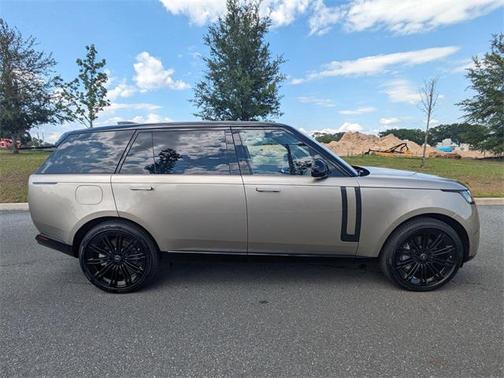 2025 Land Rover Range Rover P530 SE 7 Seat
