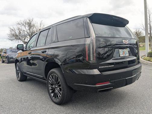 2025 Cadillac Escalade Sport Platinum