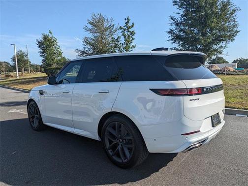 2023 Land Rover Range Rover Sport SE